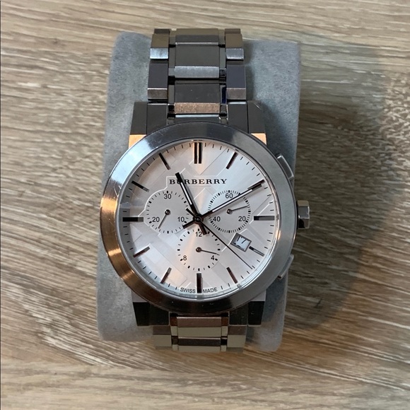 Men’s Burberry Watch - Picture 2 of 6
